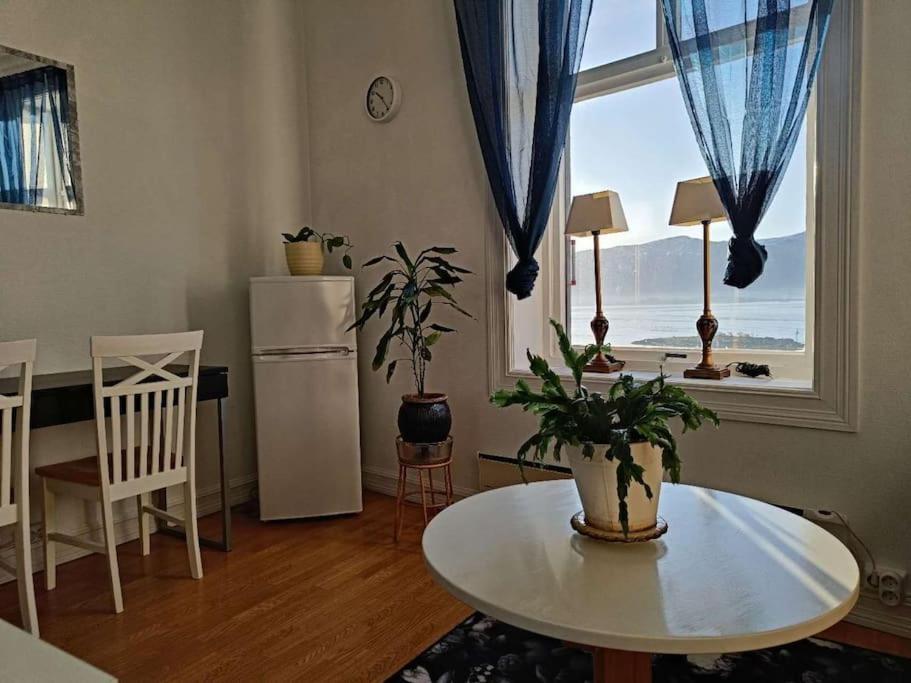 Ocean View, Central, Rustic Alesund Bagian luar foto